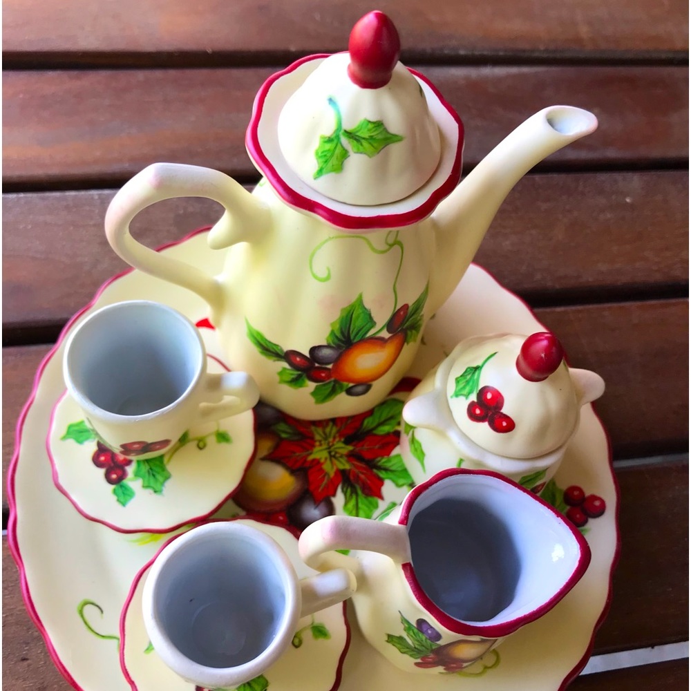 Vintage Mervyns Porcelain Miniature Tea Set c.2003 Fruit Design